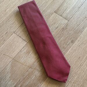 Brioni Red and White Patterned Tie